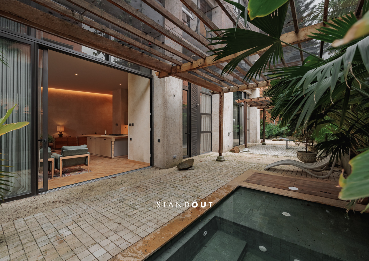 Boutique apartment in Las Lomas Poblado with a 310 m² terrace and spacious layout |SOLD|
