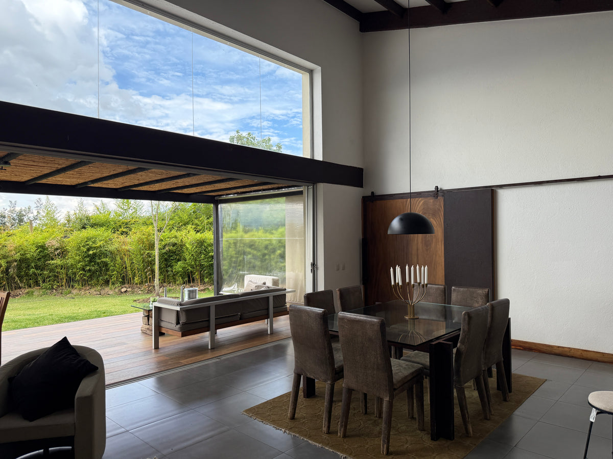 Casa en Palmas cerca al Mall Indiana con lote amplio, rooftop y zonas comunes