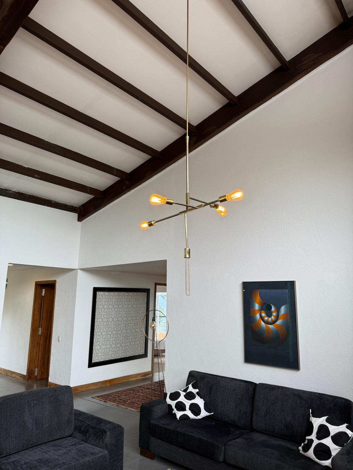 Casa en Palmas cerca al Mall Indiana con lote amplio, rooftop y zonas comunes