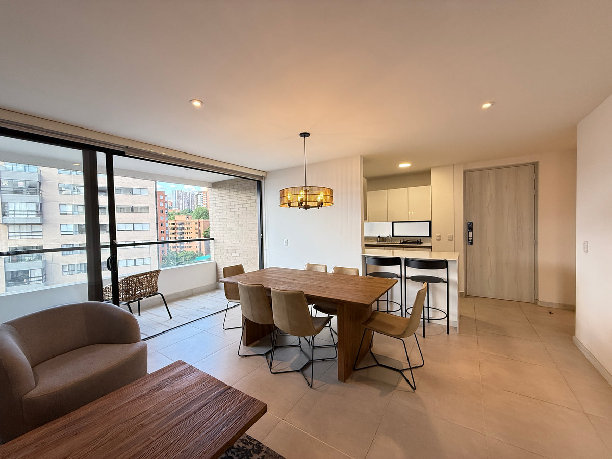 Apartamento en El Poblado Castropol con 3 BR todas las amenidades