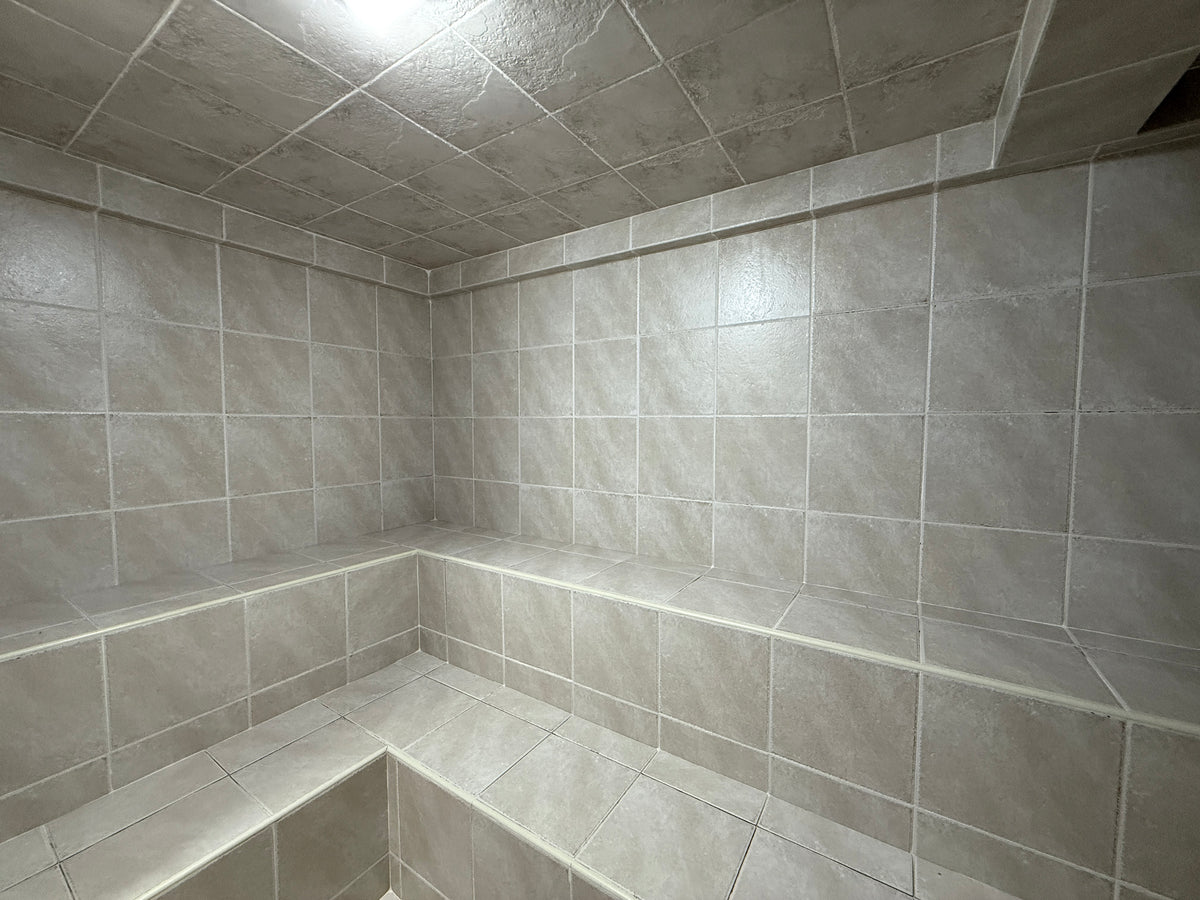 Apartamento dúplex con terraza cerca de El Tesoro Mall del Este y Clínica El Rosario