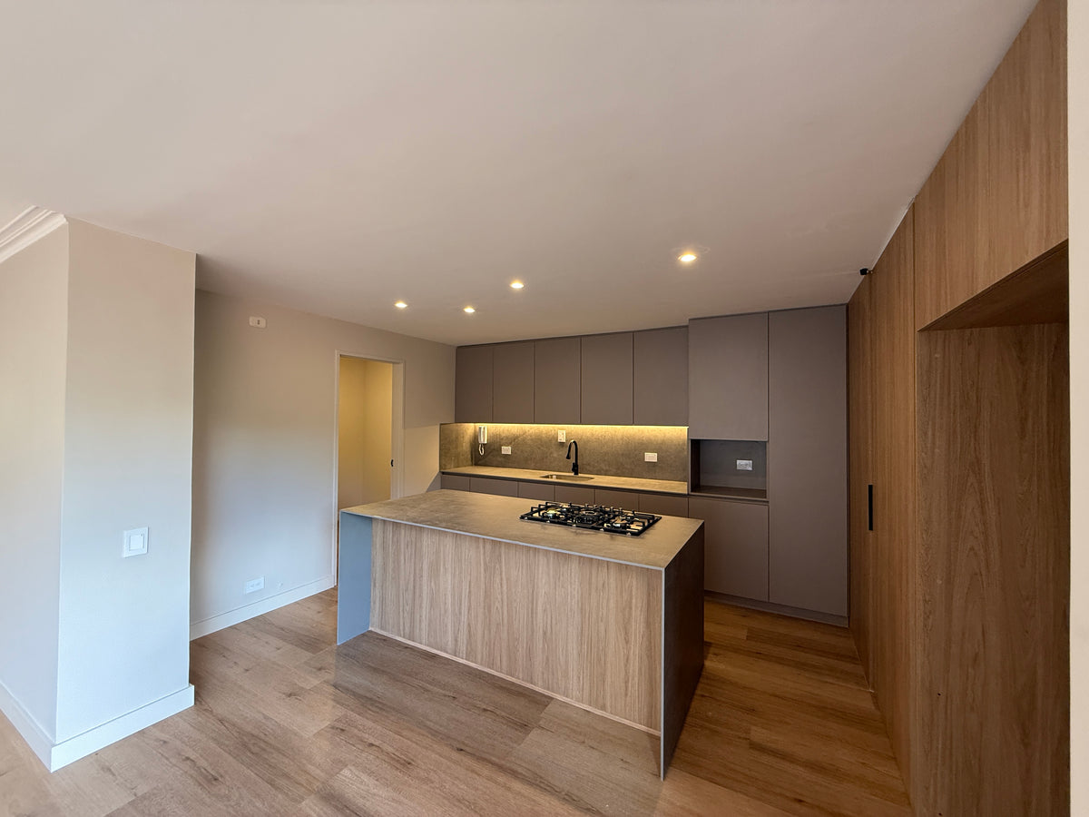 Completely remodeled apartment in the Alexandria sector