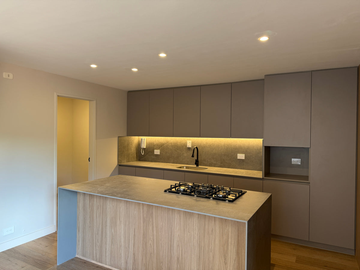 Completely remodeled apartment in the Alexandria sector