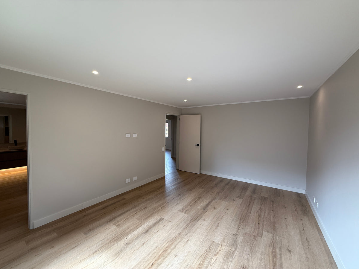 Completely remodeled apartment in the Alexandria sector