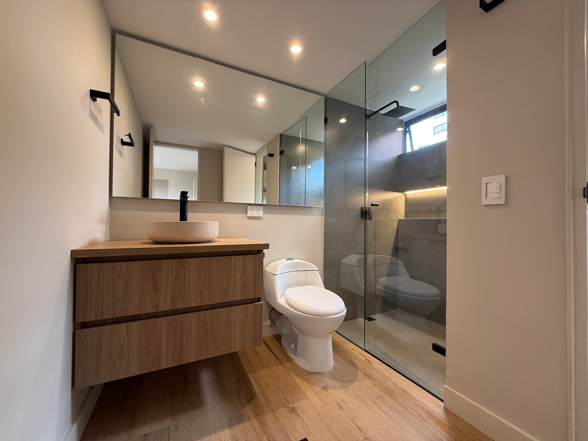 Completely remodeled apartment in the Alexandria sector