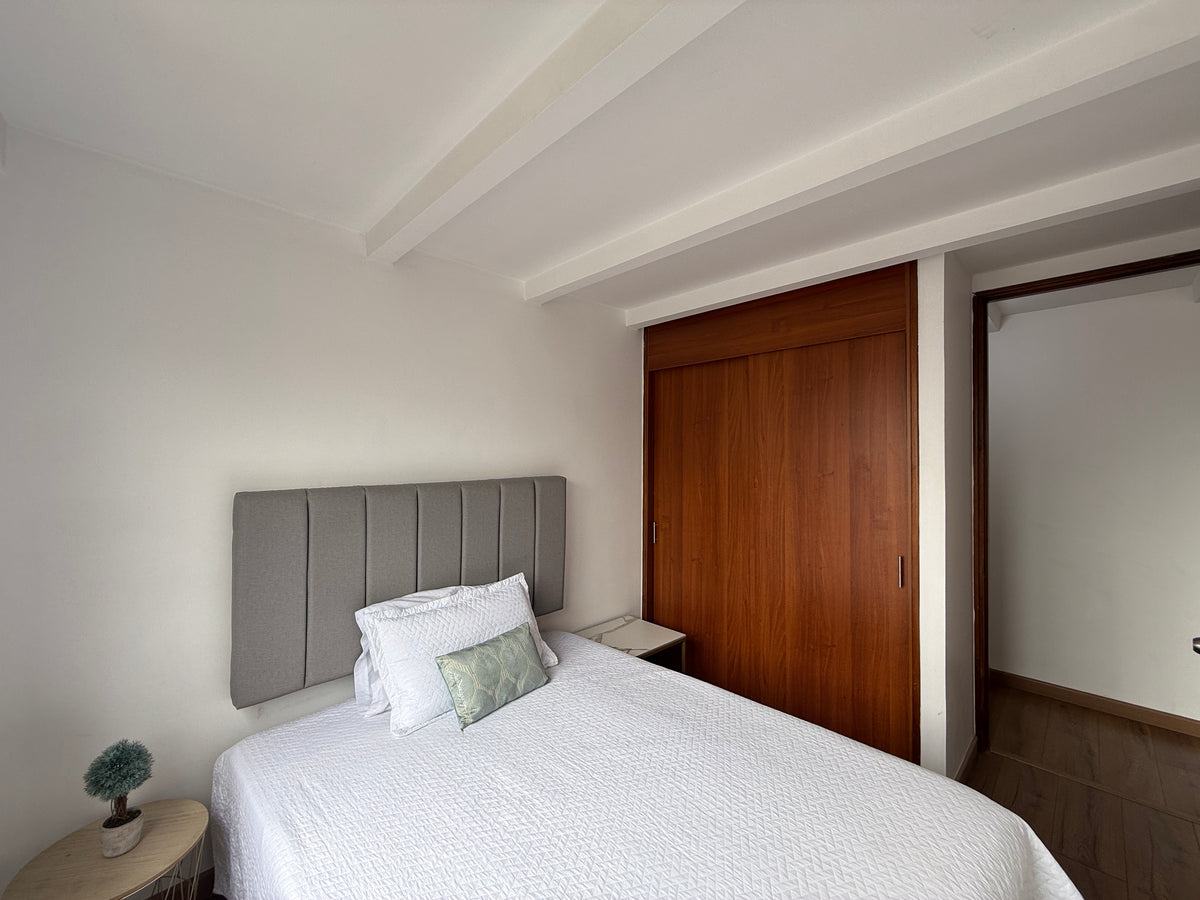 Apartment near El Tesoro, El Poblado - 3 bedrooms and balcony