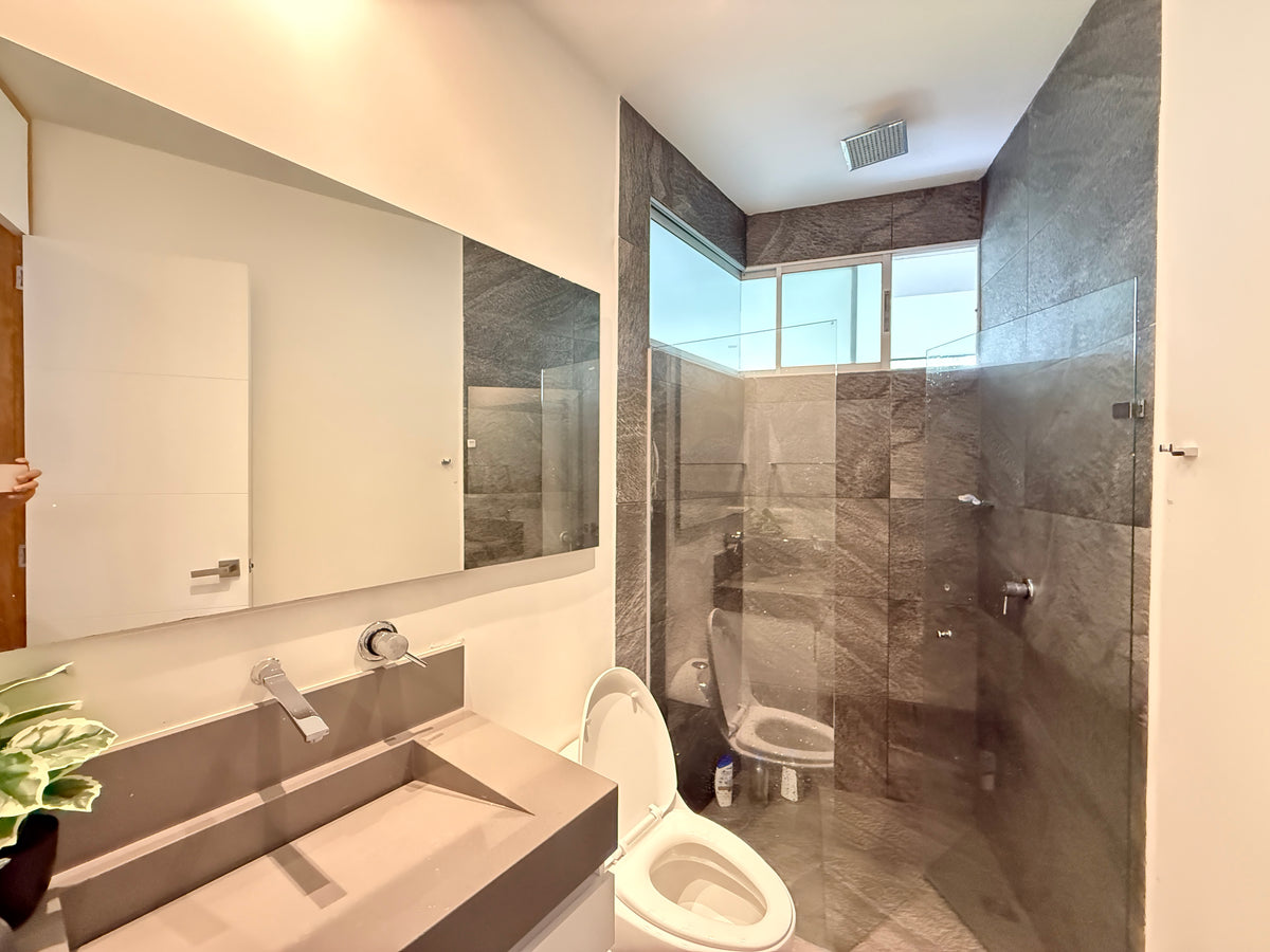 Apartamento de 137 m² sector las Lomas – 2 habitaciones y balcón con vista verde