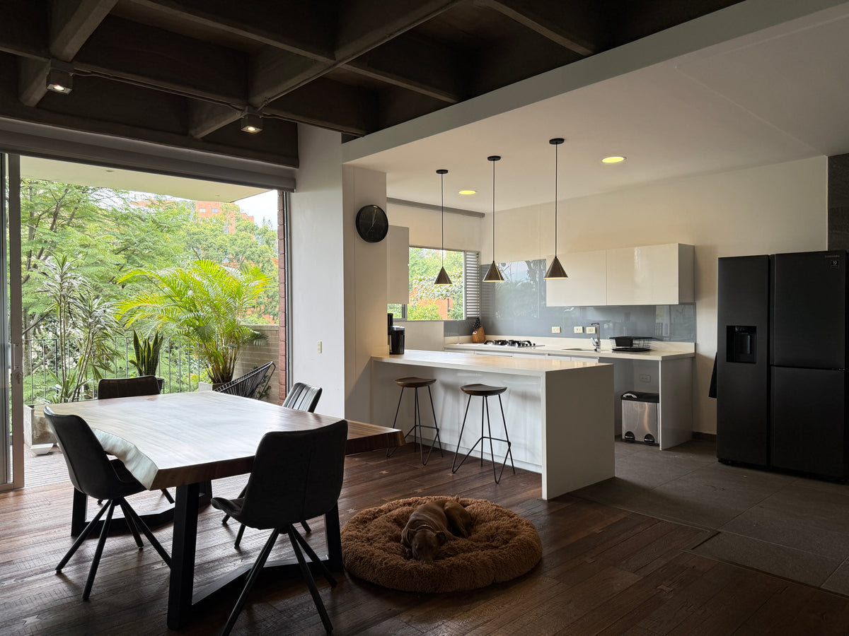 Apartamento de 137 m² sector las Lomas – 2 habitaciones y balcón con vista verde
