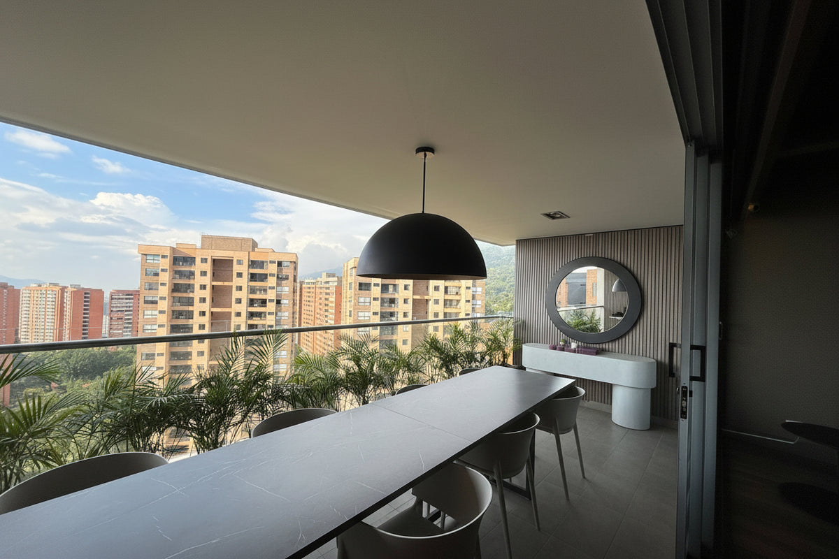Apartment in Loma de las Brujas Envigado 250 m² with panoramic view and large common areas