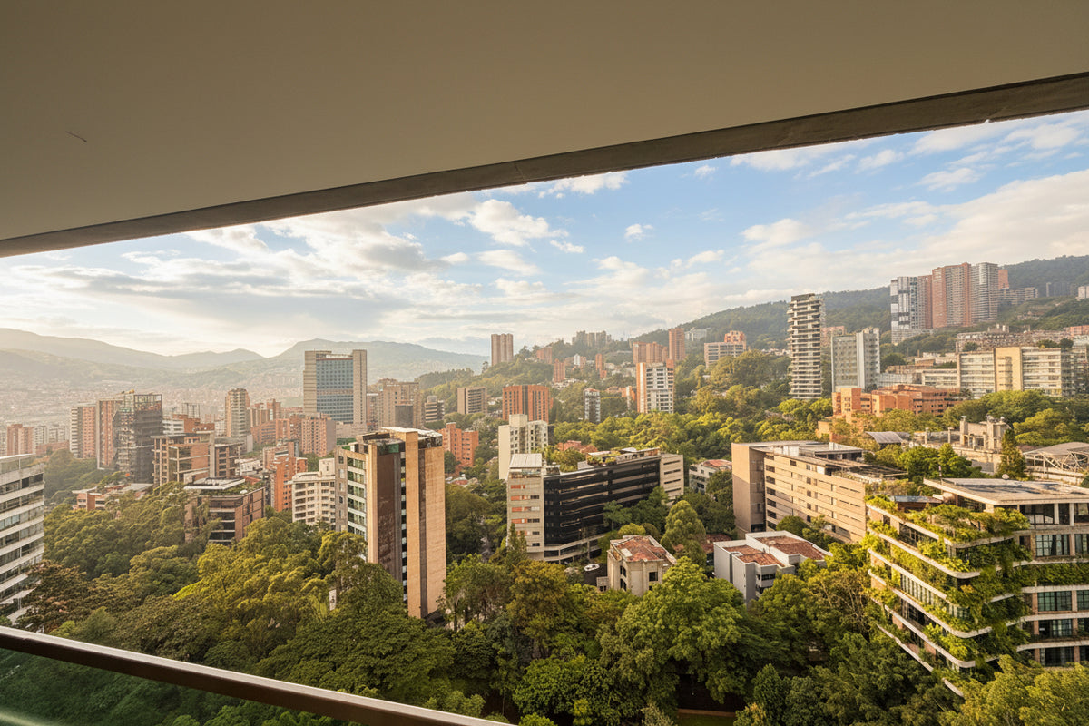 Apartment in La Concha sector, El Poblado 406 m² with panoramic view, 3 bedrooms