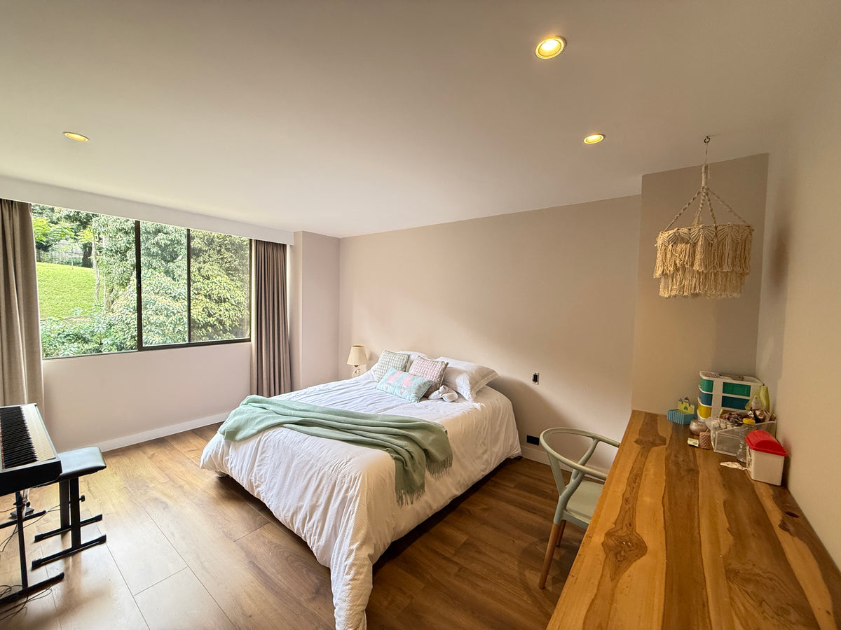Apartamento Transversal Inferior | Amplio y Exclusivo El Poblado