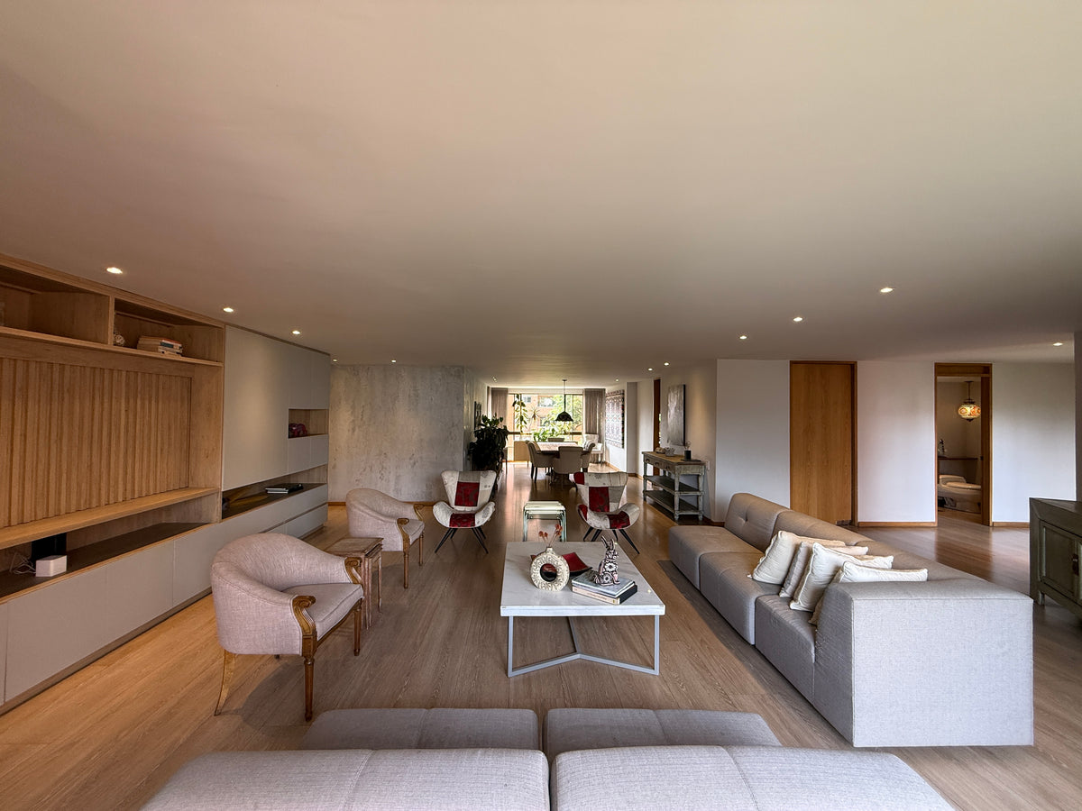 Apartamento en El Poblado Castropol | 292 m² Remodelado