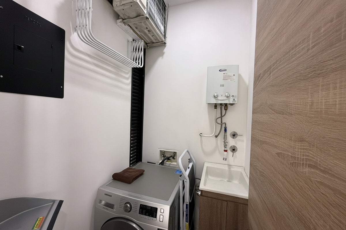 Apartamento en Piso Alto con Vista Verde | Sector San Lucas, El Poblado