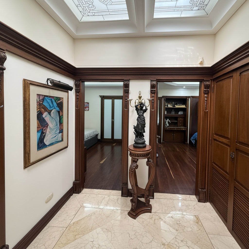 Casa con Gran Jardín y Alto Potencial de Remodelación en El Poblado