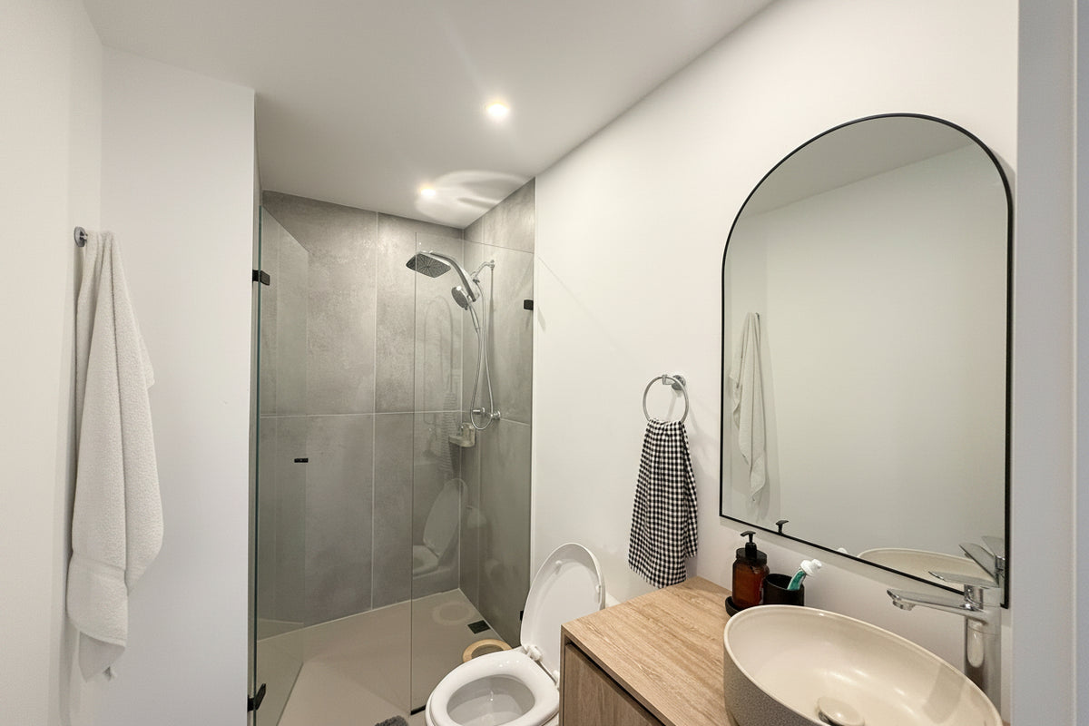 Apartamento moderno en Castropol con balcón y Unidad cerrada con piscina – 2 habitaciones