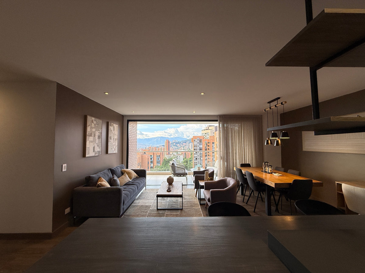 Apartamento moderno en El Poblado Transversal Inferior | 2 habitaciones | Balcón con vista Panorámica