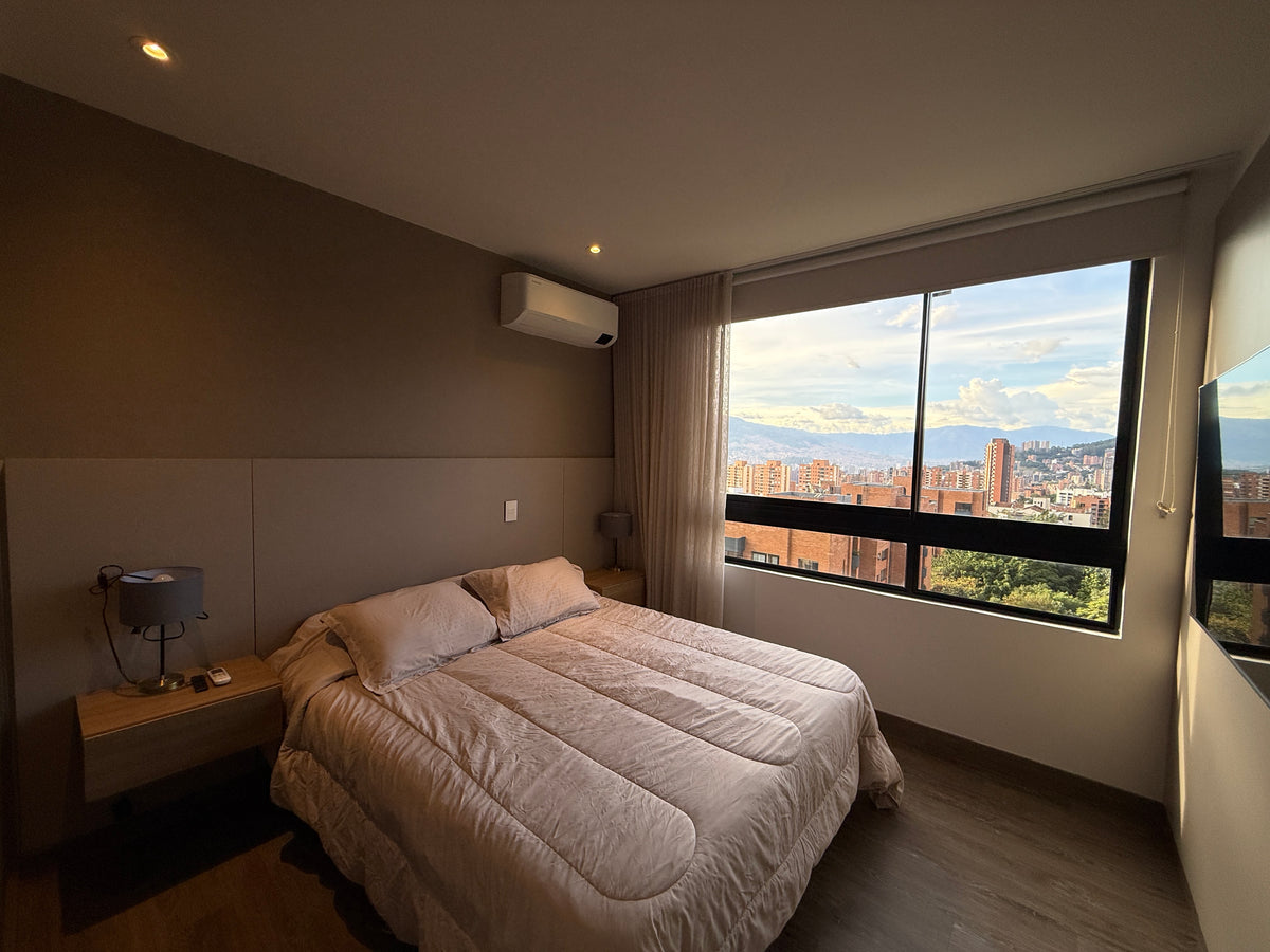 Apartamento moderno en El Poblado Transversal Inferior | 2 habitaciones | Balcón con vista Panorámica