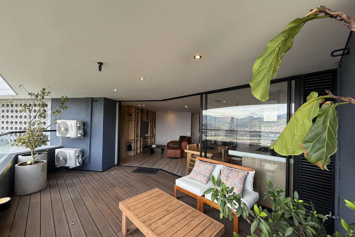 Apartamento en venta en El Poblado con vista panorámica y rooftop | 111 m² | Amoblado