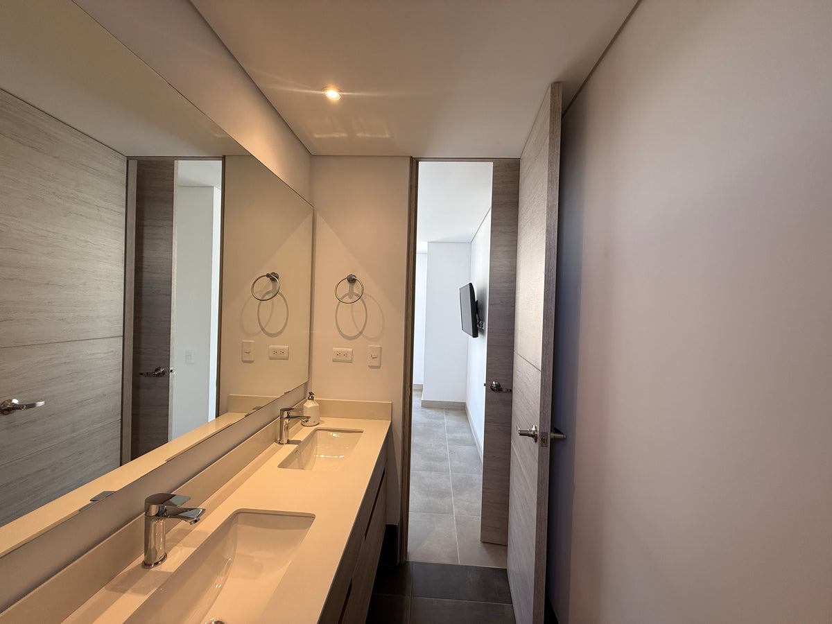 Apartamento en Linares El Poblado 72 m² | Vista 180°, Piso Alto
