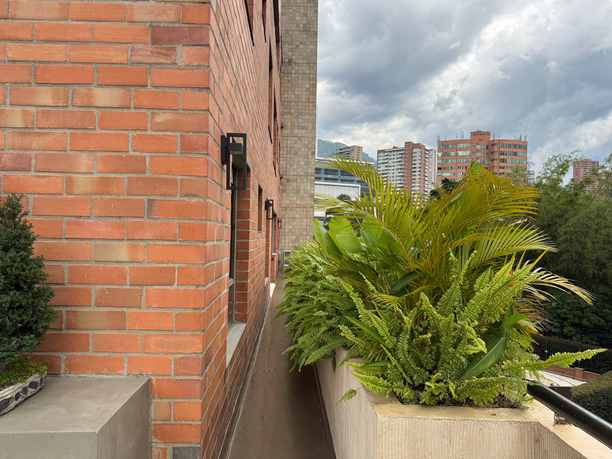 Apartamento con Terraza Privada, Jacuzzi y Turco en Del Este | 232 m² + 227 m²