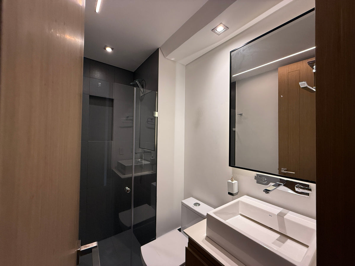 Apartamento con Terraza Privada, Jacuzzi y Turco en Del Este | 232 m² + 227 m²