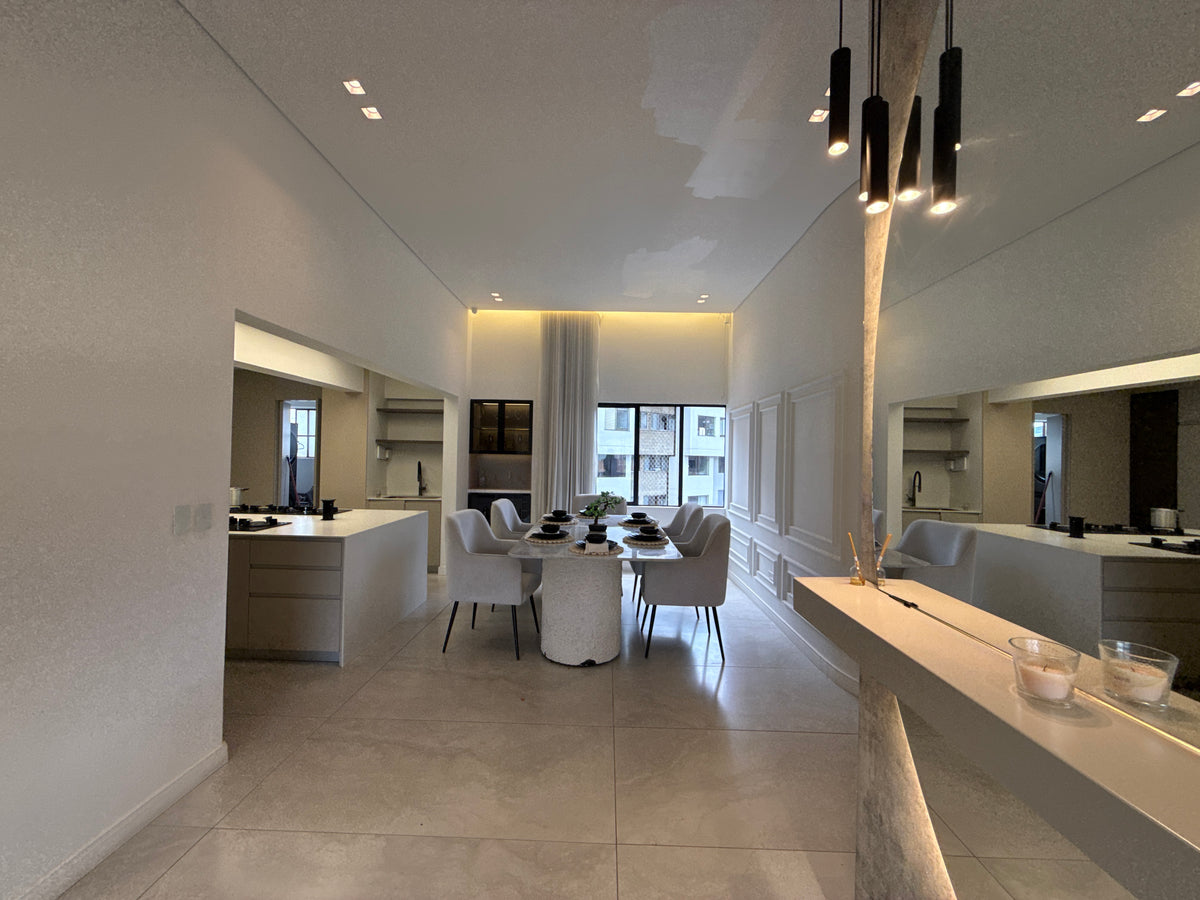 Penthouse en San Lucas Medellín | 420 m², Terraza, Piscina Privada y Amoblado