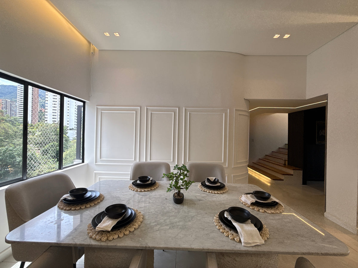 Penthouse en San Lucas Medellín | 420 m², Terraza, Piscina Privada y Amoblado