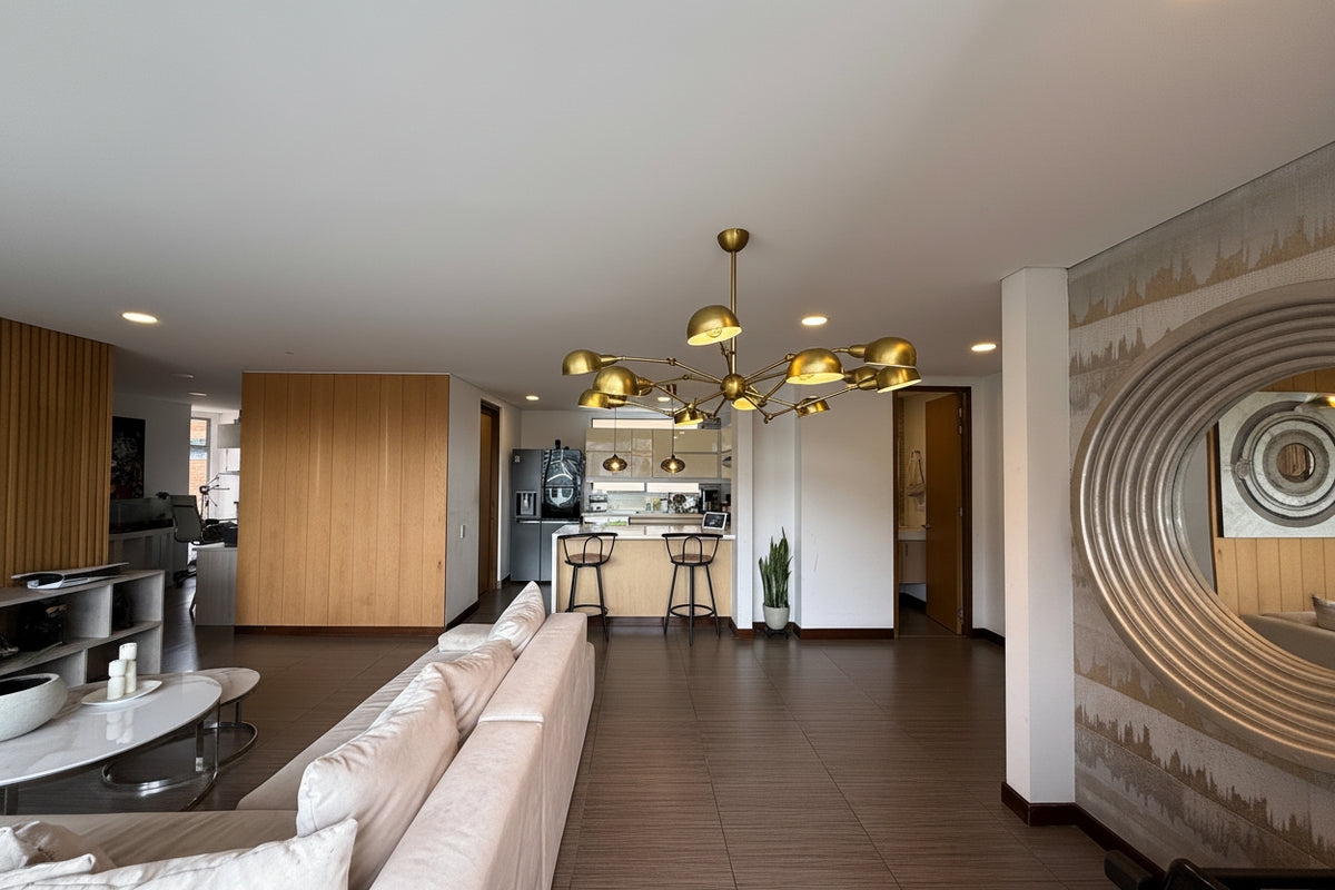 Apartamento en piso alto con vista panorámica en Los Balsos
