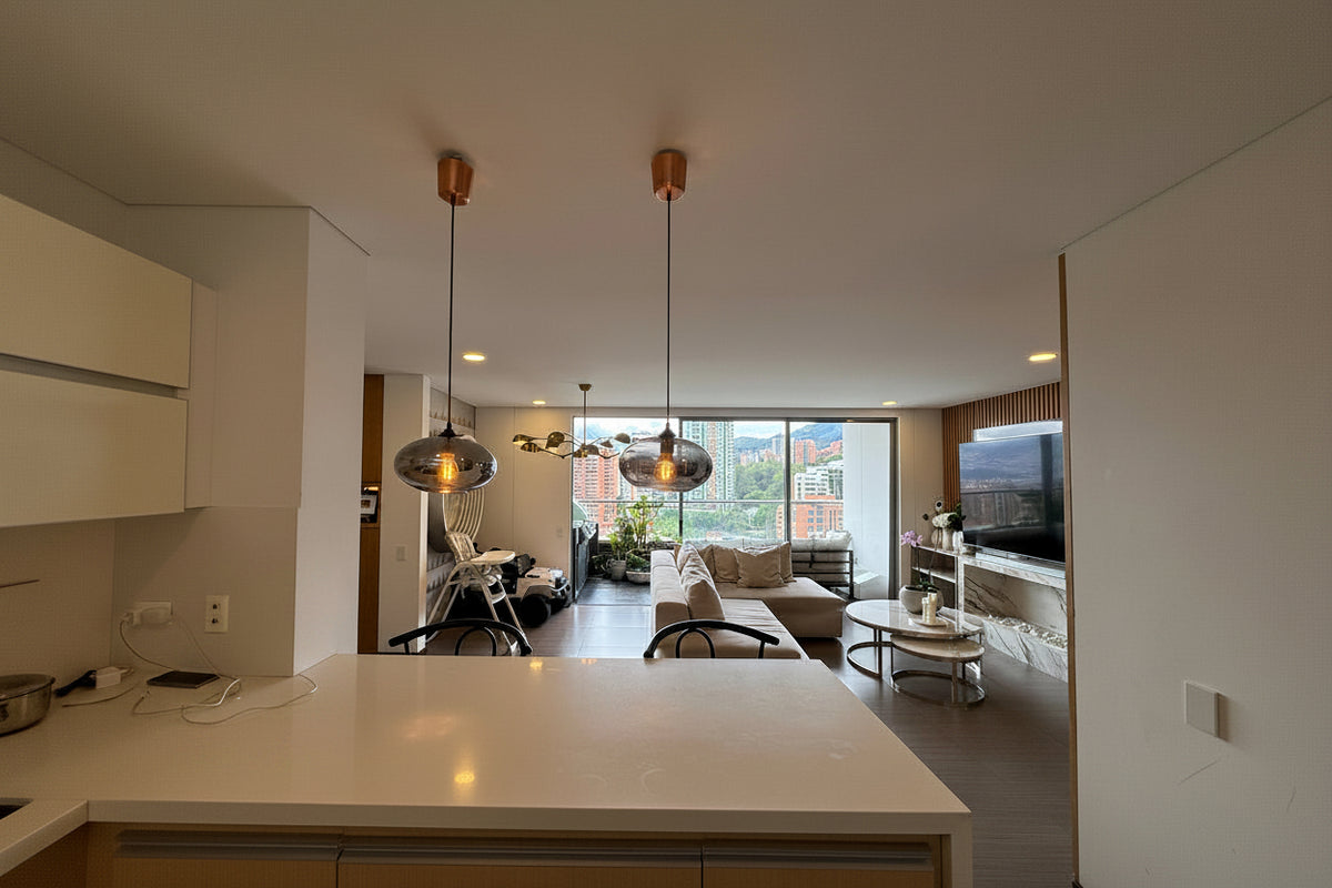 Apartamento en piso alto con vista panorámica en Los Balsos