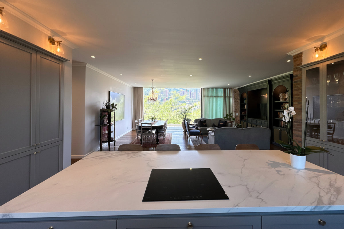 Exclusivo apartamento de 256 m² con estudio y 3 parqueaderos en El Poblado