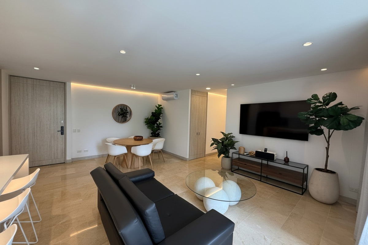 Apartamento amoblado con terraza y jacuzzi en Lalinde, El Poblado