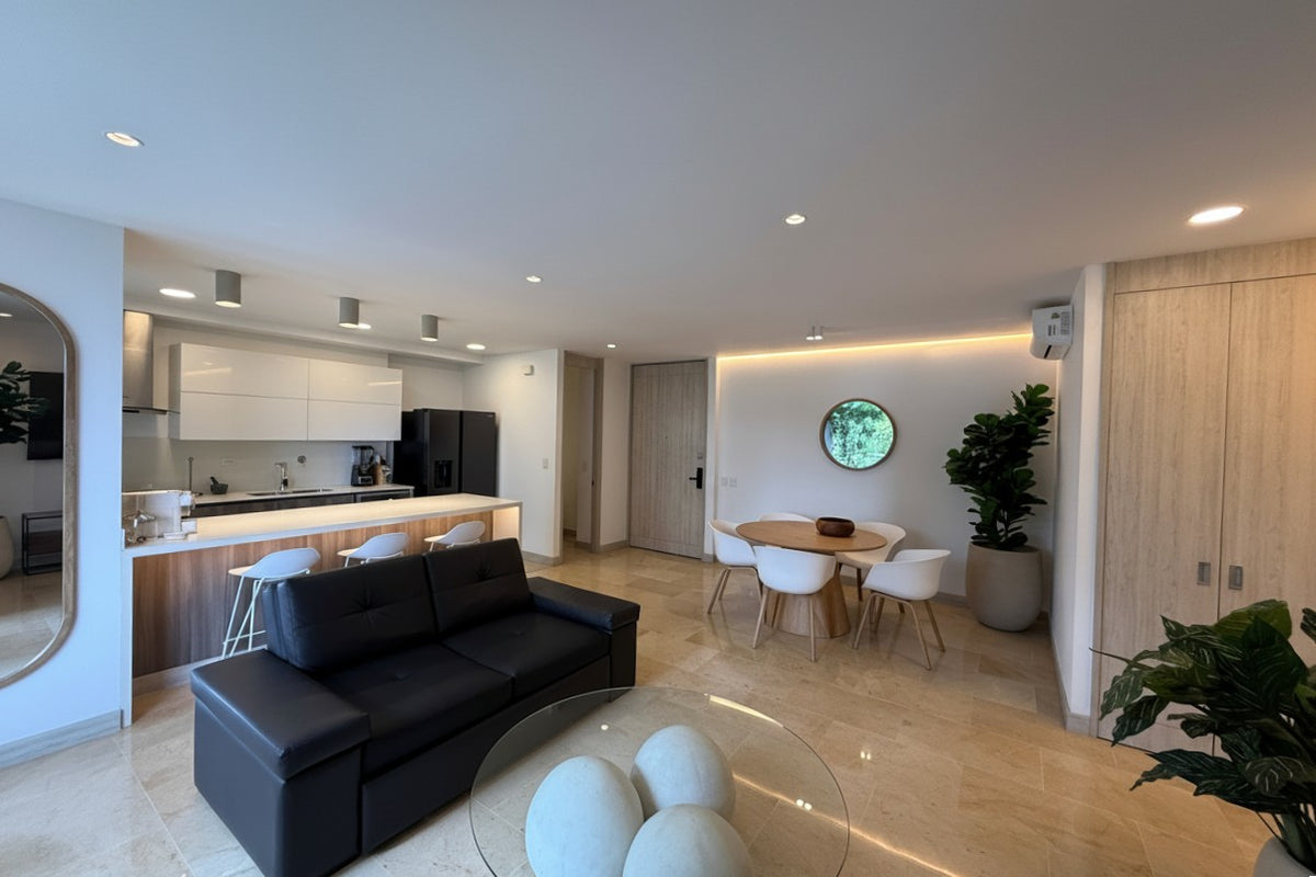 Apartamento amoblado con terraza y jacuzzi en Lalinde, El Poblado