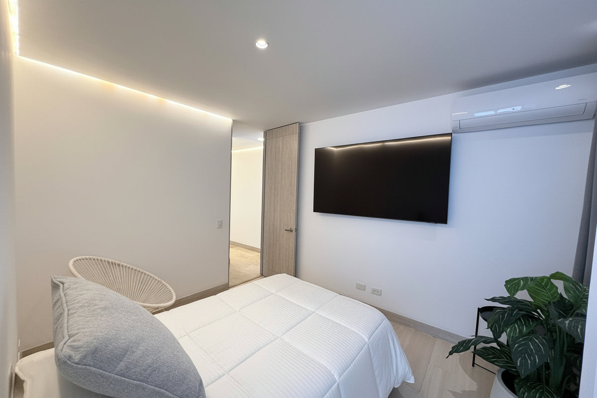 Apartamento amoblado con terraza y jacuzzi en Lalinde, El Poblado