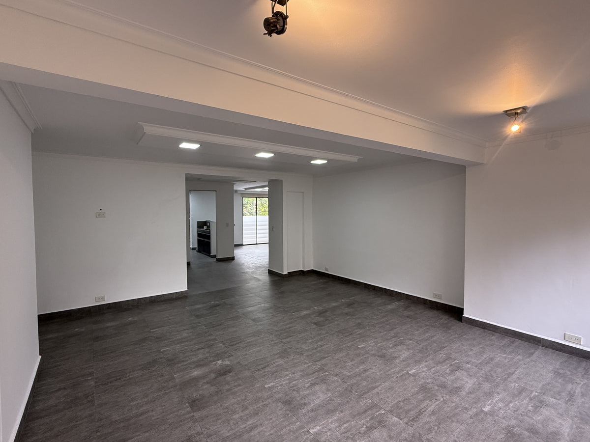 Apartamento con terrazas en Loma de Los Parra