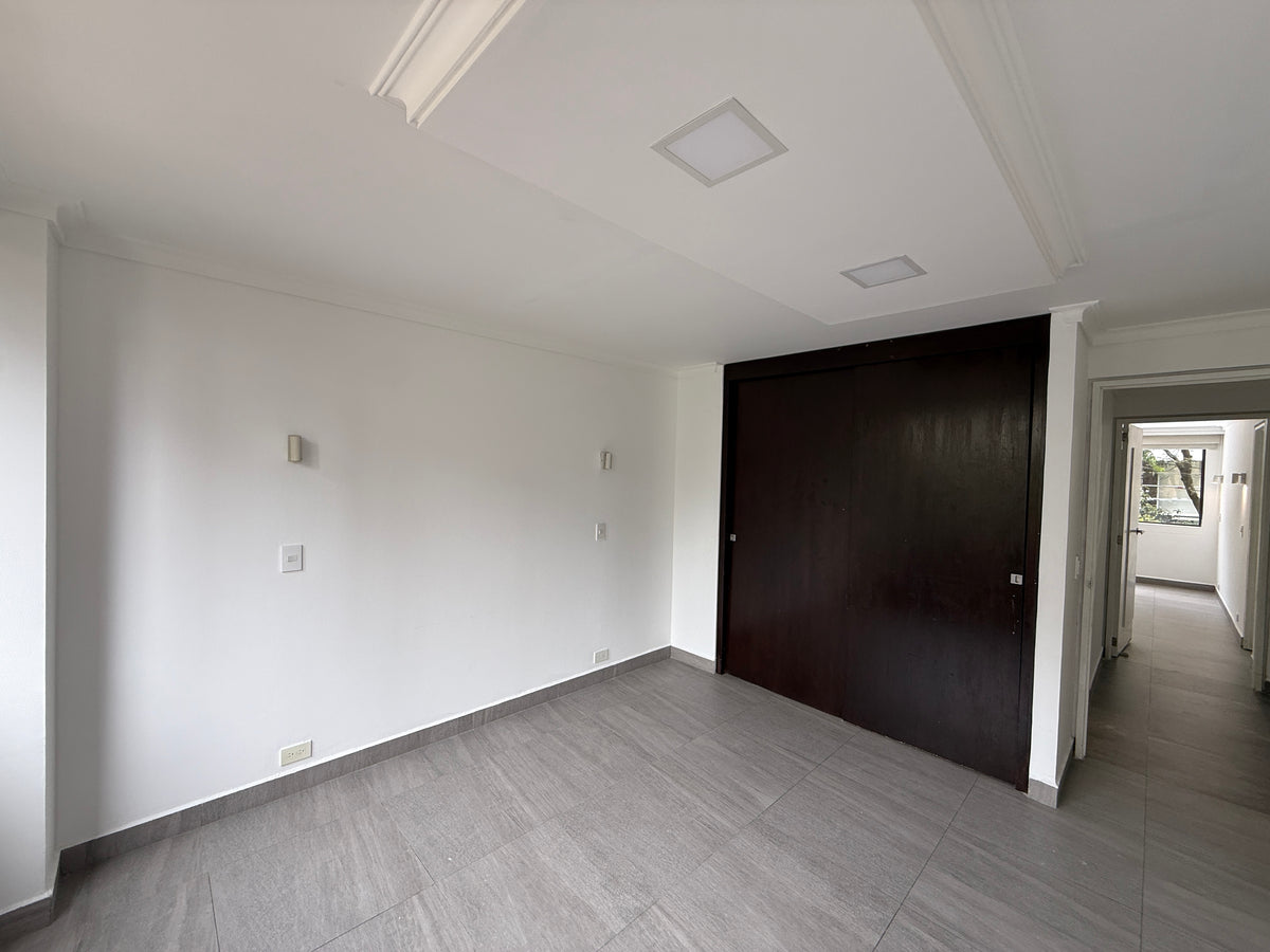Apartamento con terrazas en Loma de Los Parra