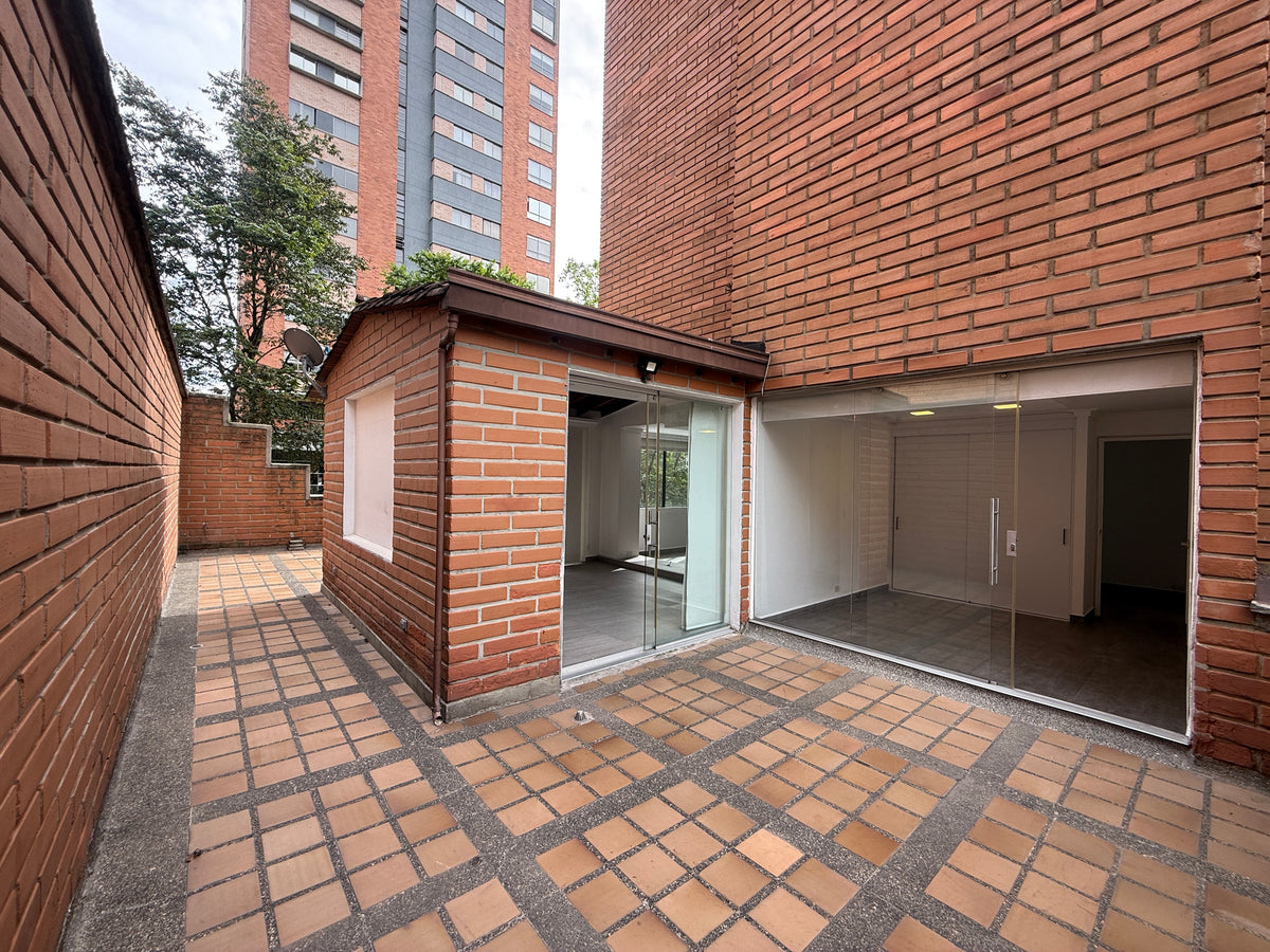 Apartamento con terrazas en Loma de Los Parra