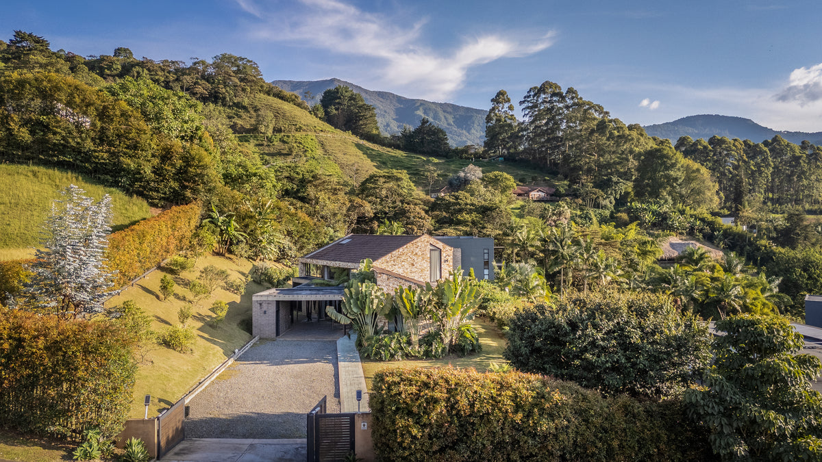 Casa en Loma del Escobero con vista a la montaña y jacuzzi