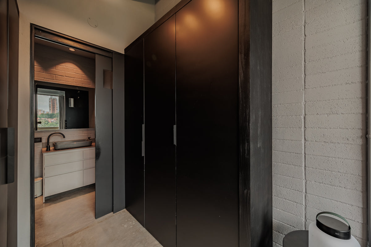 Boutique Apartment with Panoramic View Balcony 1 BR