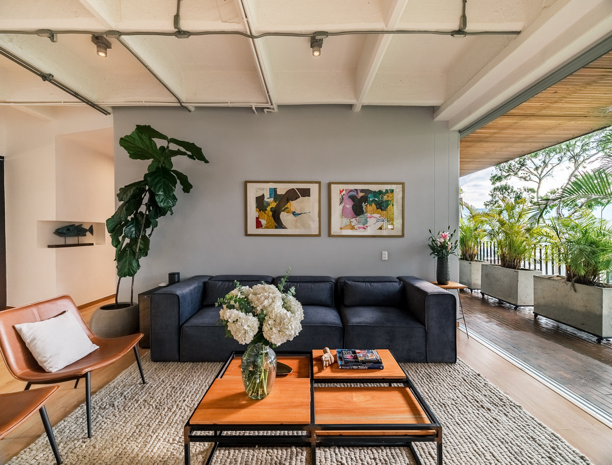 Penthouse con Terraza, Jacuzzi y Vista Natural en El Poblado – A 5 Min de Provenza