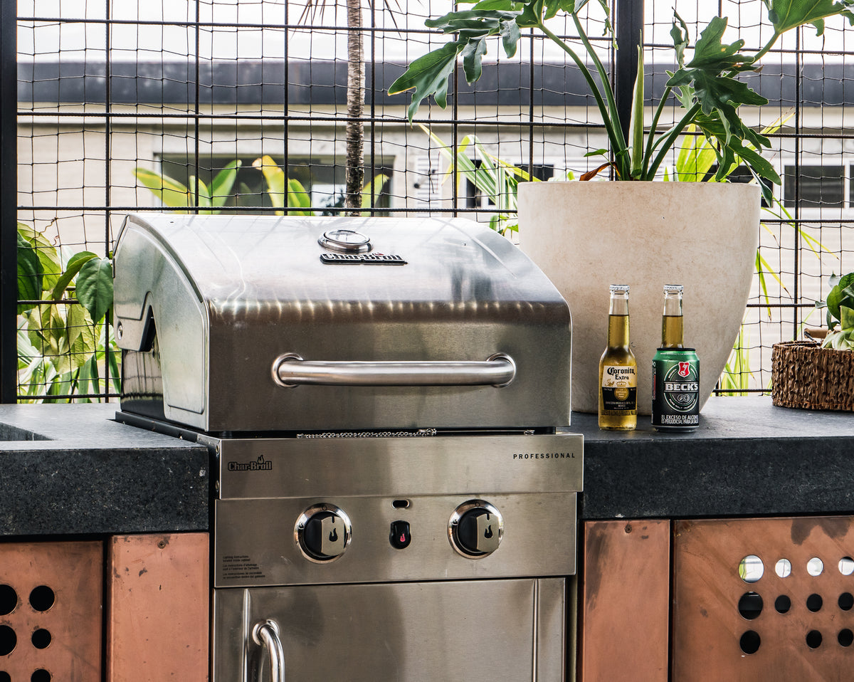 Penthouse con Terraza, Jacuzzi y Vista Natural en El Poblado – A 5 Min de Provenza