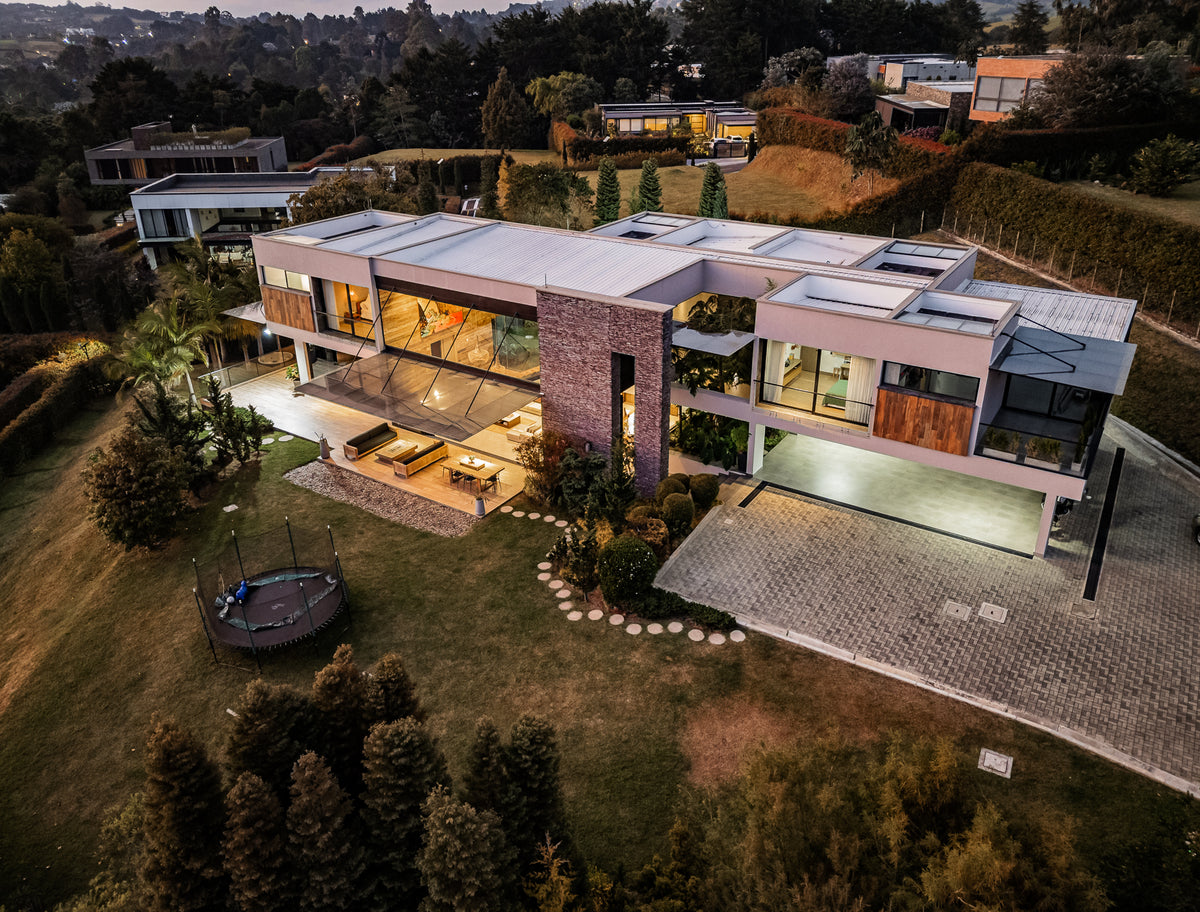 Casa sector Alto Palmas con Jacuzzi 4 BR