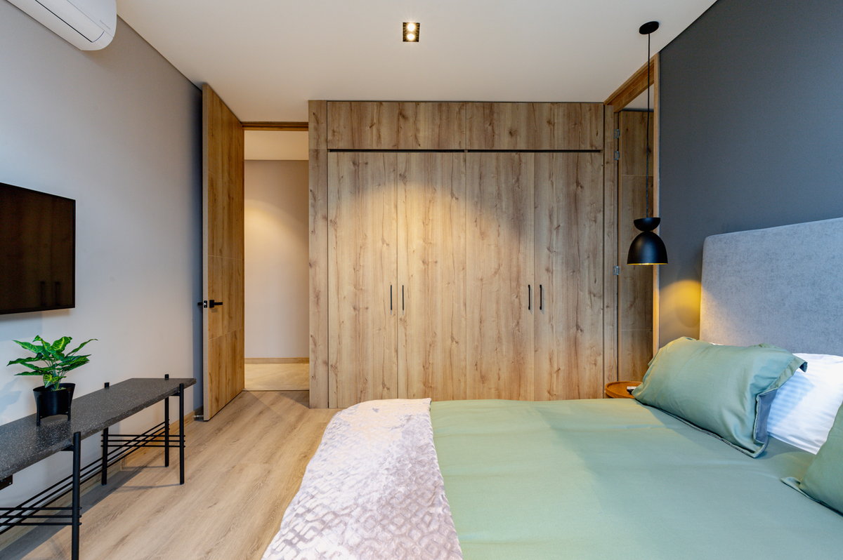 Apartamento amplio en Milla de Oro con entorno natural y excelente ubicación