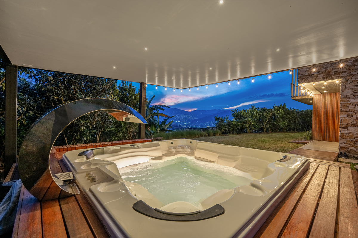 Casa en Loma del Escobero con vista a la montaña y jacuzzi