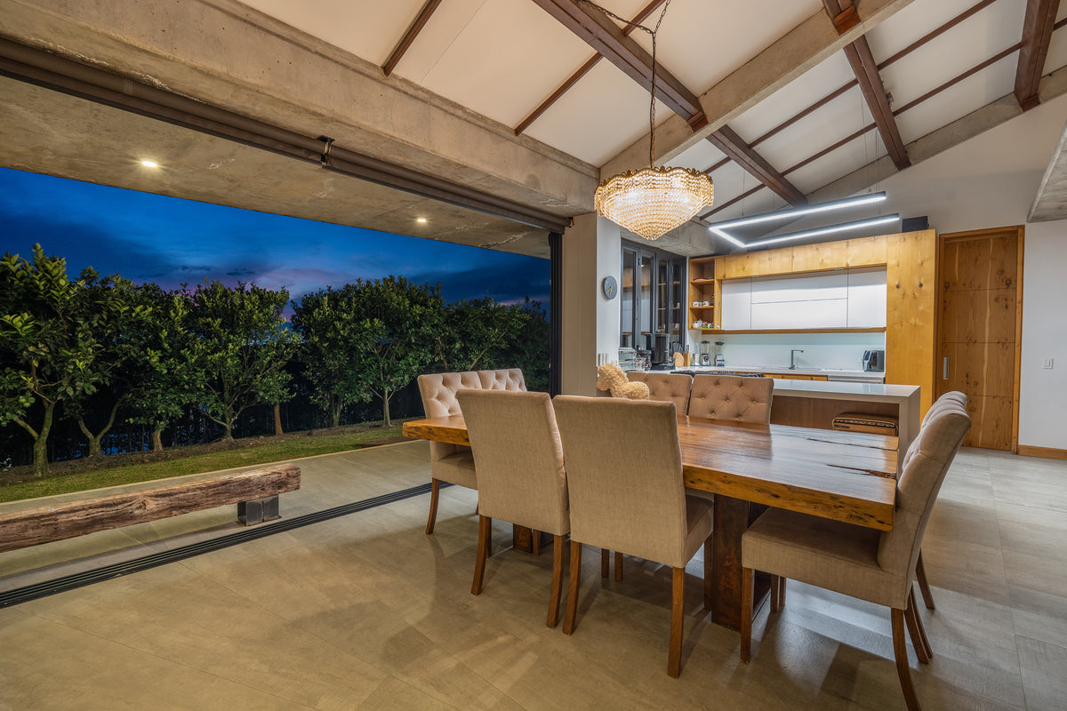 Casa en Loma del Escobero con vista a la montaña y jacuzzi