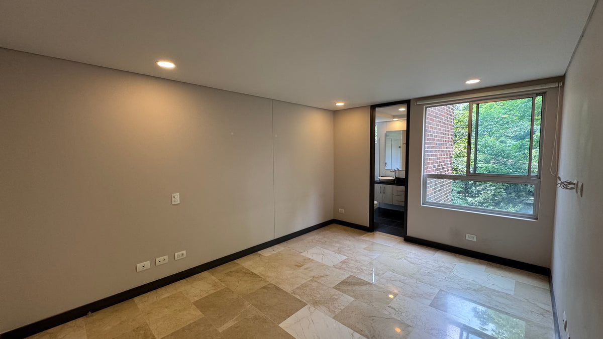 Apartamento en Castropol, El Poblado – Comodidad, Vista Espectacular y Ubicación Estratégica