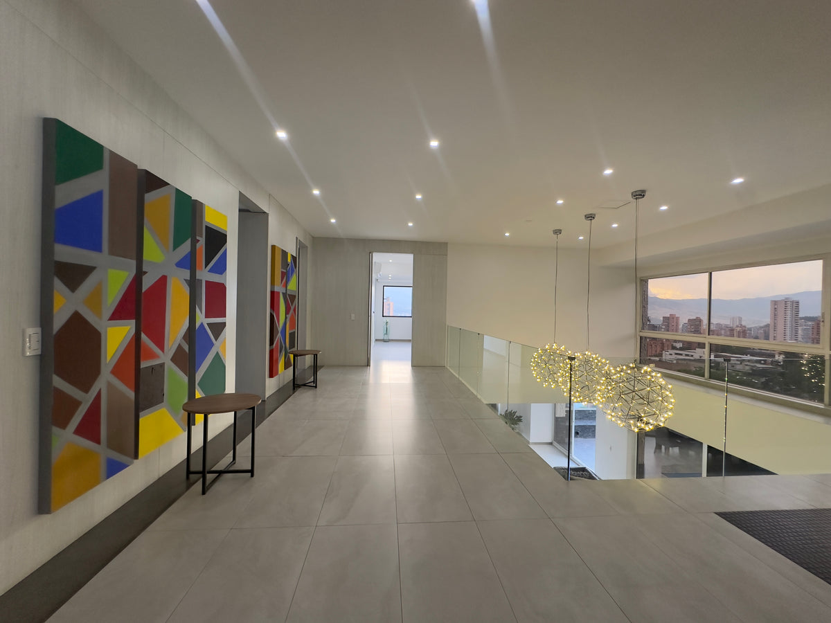 Apartamento Duplex sector Los Balsos con piscina privada 4 BR