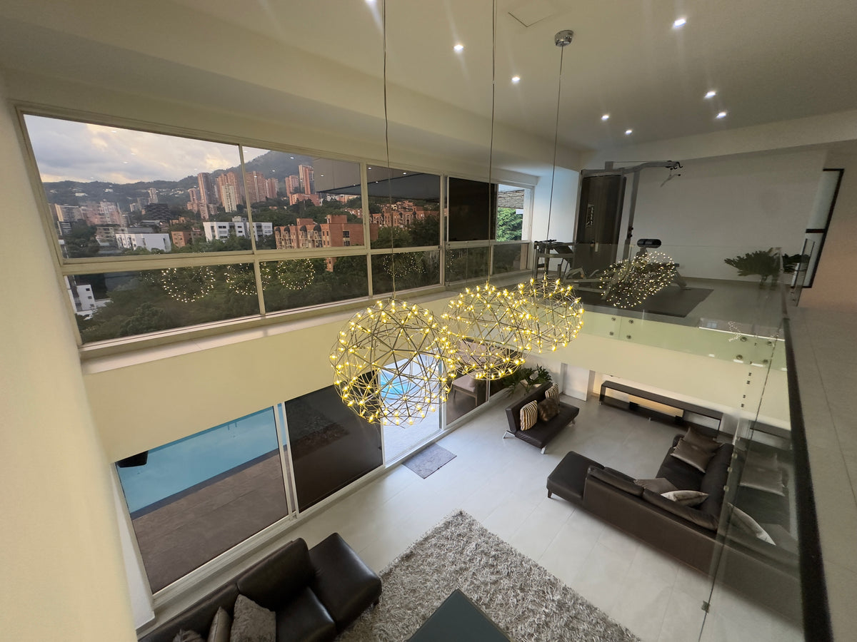 Apartamento Duplex sector Los Balsos con piscina privada 4 BR