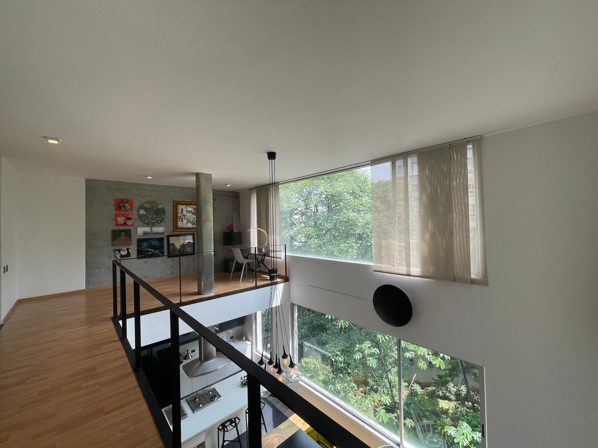 Acogedor Penthouse Duplex en Provenza con Estilo Contemporáneo 1 BR