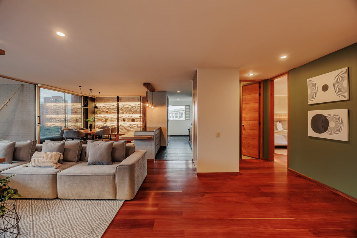 Apartamento en Provenza parte tranquila con aire acondicionado y diseño 3 BR