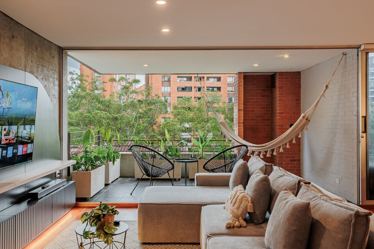 Apartamento en Provenza parte tranquila con aire acondicionado y diseño 3 BR